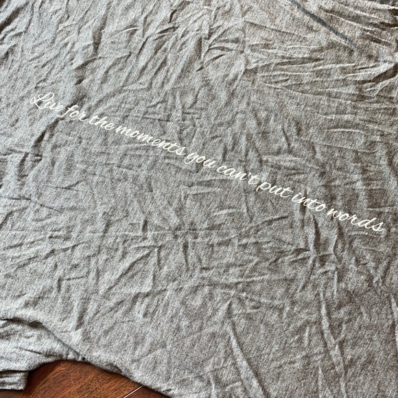 Be The Roster - Live For The Moments Tee - Picture 7 of 7